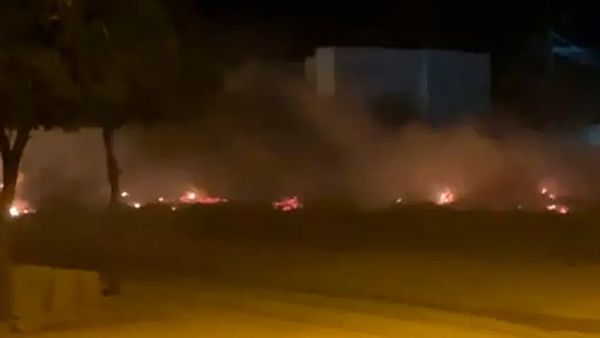 Moradores do bairro Salgadinho, em Patos, voltam a denunciar incêndio criminoso em vegetação; Vídeo