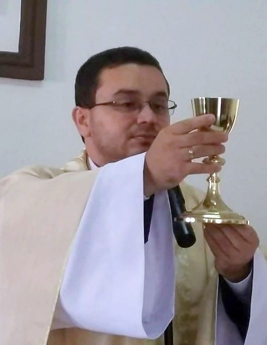 Filho de Santa Terezinha, Padre Cláudio Oliveira celebra 7 anos de ordenação Sacerdotal