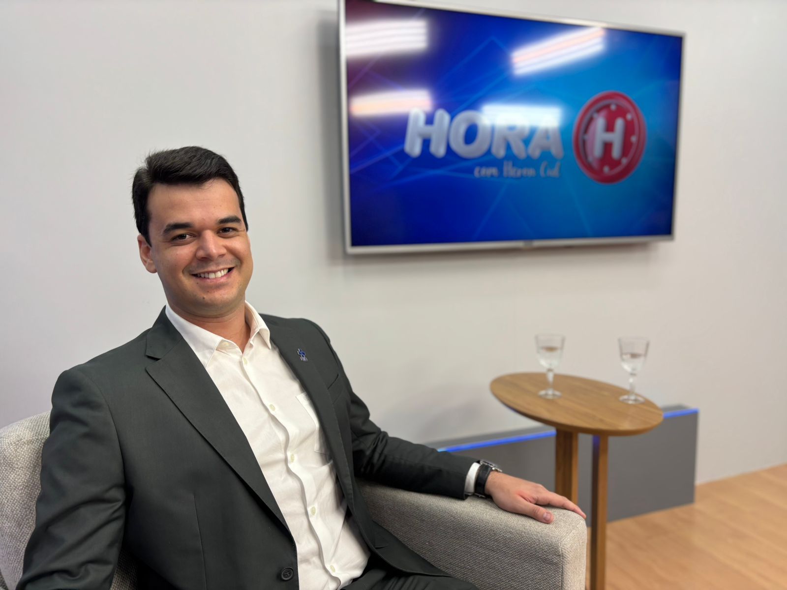 Na Hora H, da TV Norte, Ari Reis critica ‘transfusão’ e receita coerência ‘puro sangue’ na base do governo