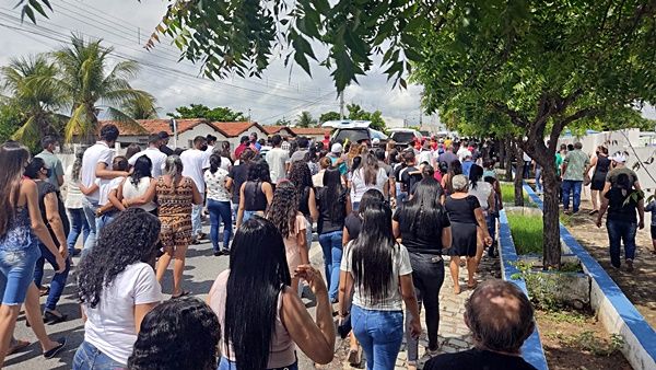 Santa Terezinha e região se despendem de Vilani e Any Vitória vítimas de acidente de carro em SP; veja vídeo e fotos