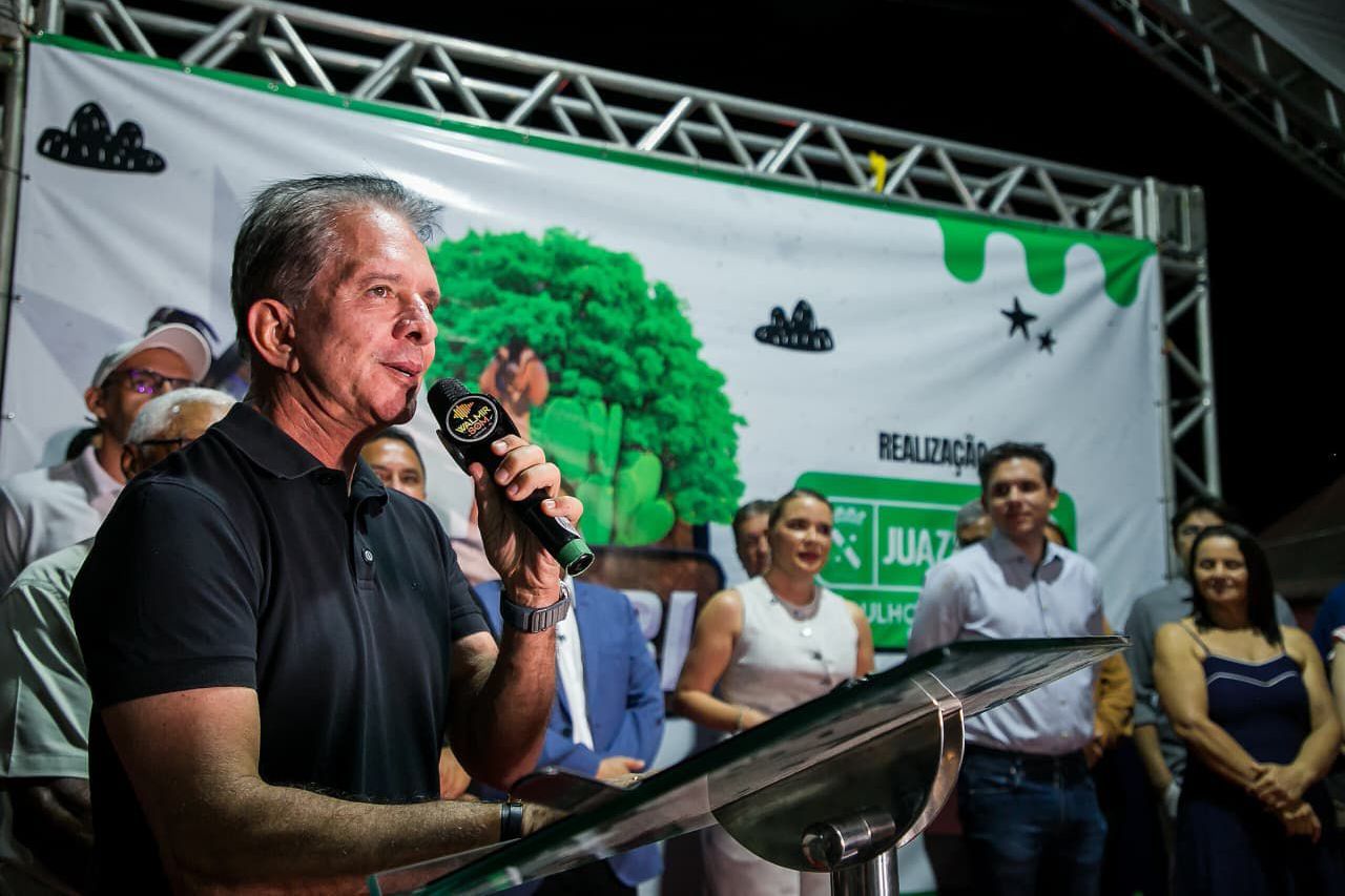 Nabor Wanderley participa da abertura do Juá Capri 2025 em Juazeirinho