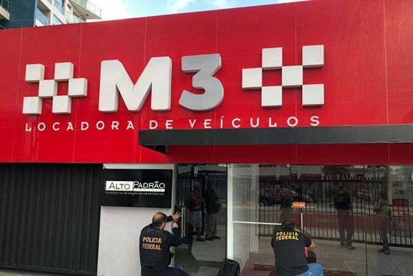 Polícia Federal deflagra operação para investigar origem de R$ 173 mil apreendidos em carro na véspera do 1° turno em Santa Luzia