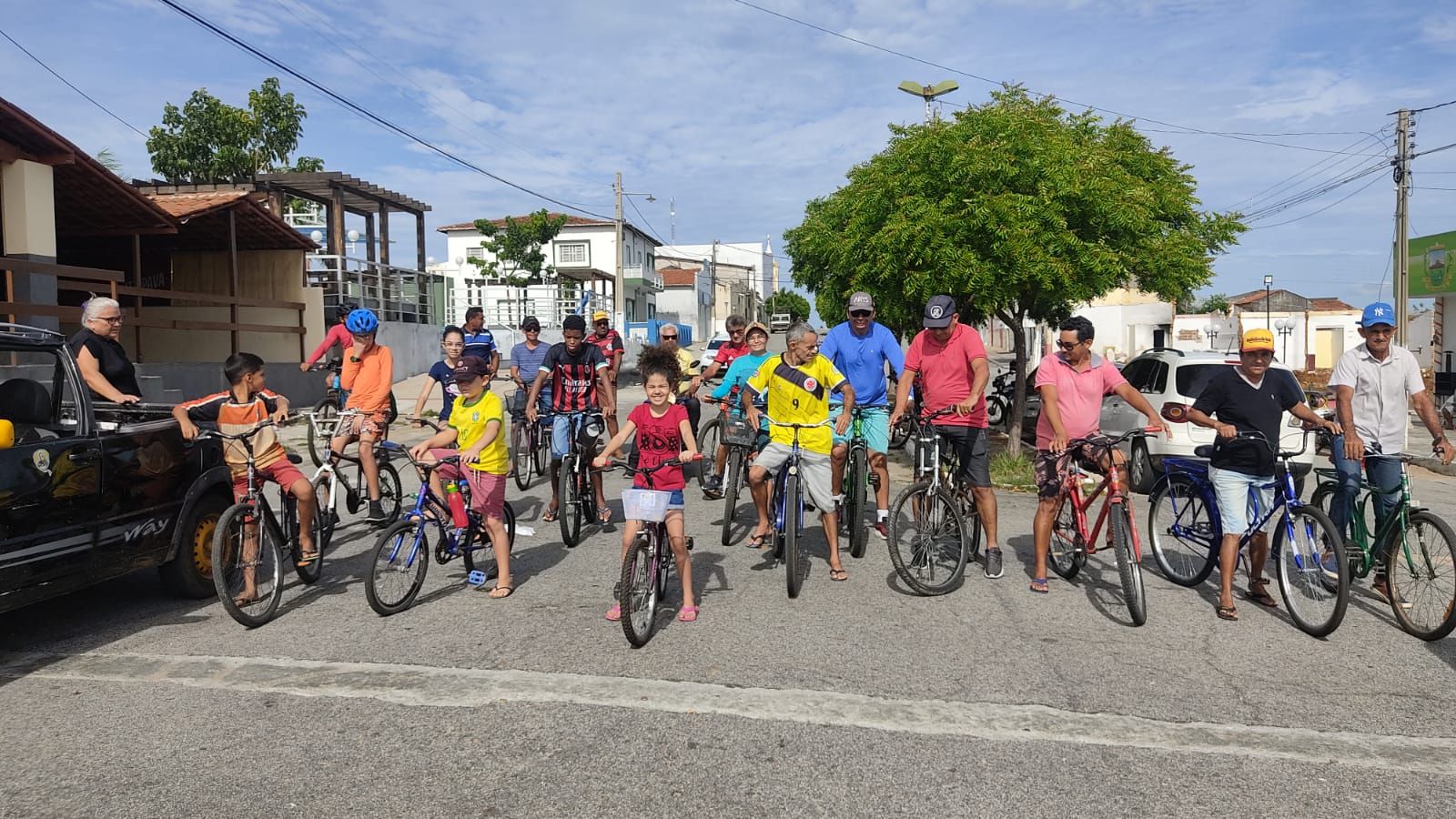 Esporte e cultura marcam o 3° Pedal de Santa Terezinha nesta terça (21) de Carnaval; vídeo e fotos