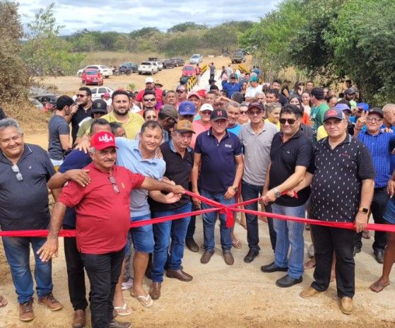 Prefeito de Catingueira, Suélio Félix, inaugura passagem molhada do sítio Condado após mais de 20 anos de espera