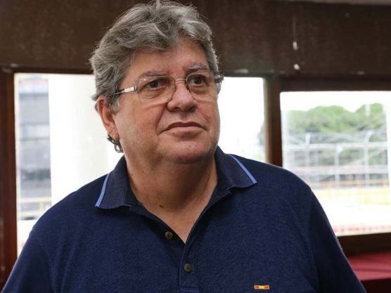 Enquete Rádio Arapuan: João lidera disputa ao Governo da Paraíba em Patos; veja os números