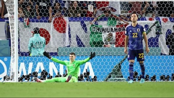 Goleiro brilha nos pênaltis, Croácia elimina Japão e pode pegar o Brasil nas quartas da Copa do Mundo