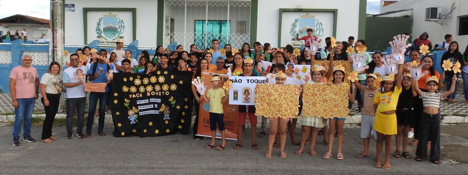 Caminhada de conscientização contra o abuso e a exploração sexual de crianças e adolescentes é realizada em Santa Terezinha