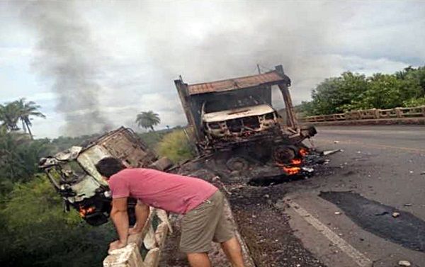 Caminhoneiro paraibano morre carbonizado em acidente no Maranhão