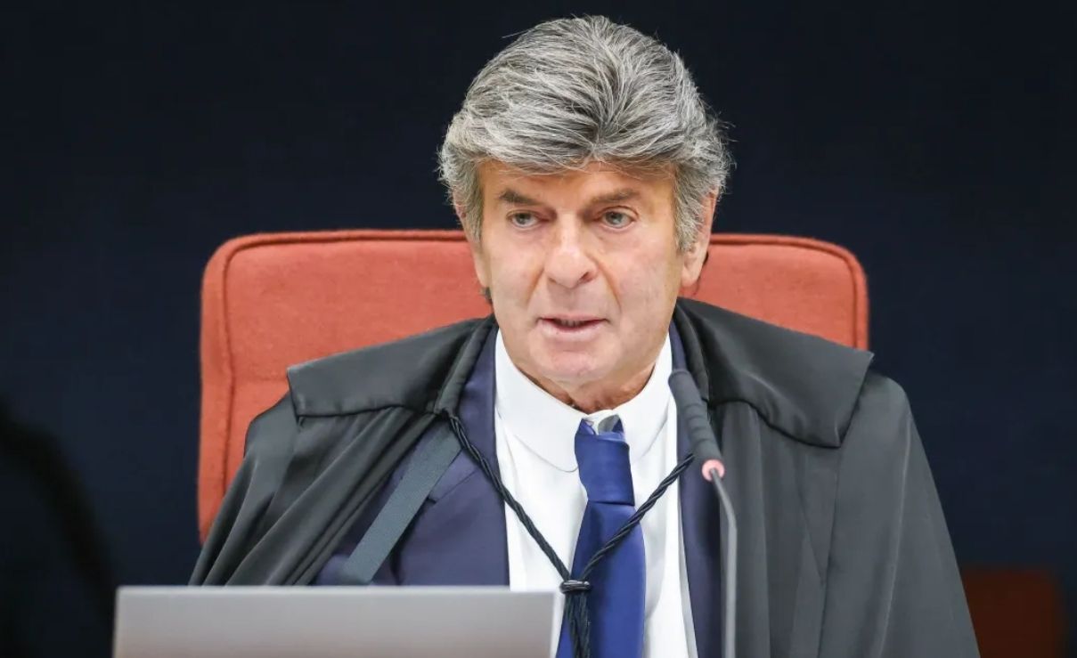 Salvo pelo gongo:  Ministro Fux determina que readequação das bandadas dos deputados federais só valha para eleições de 2030; veja