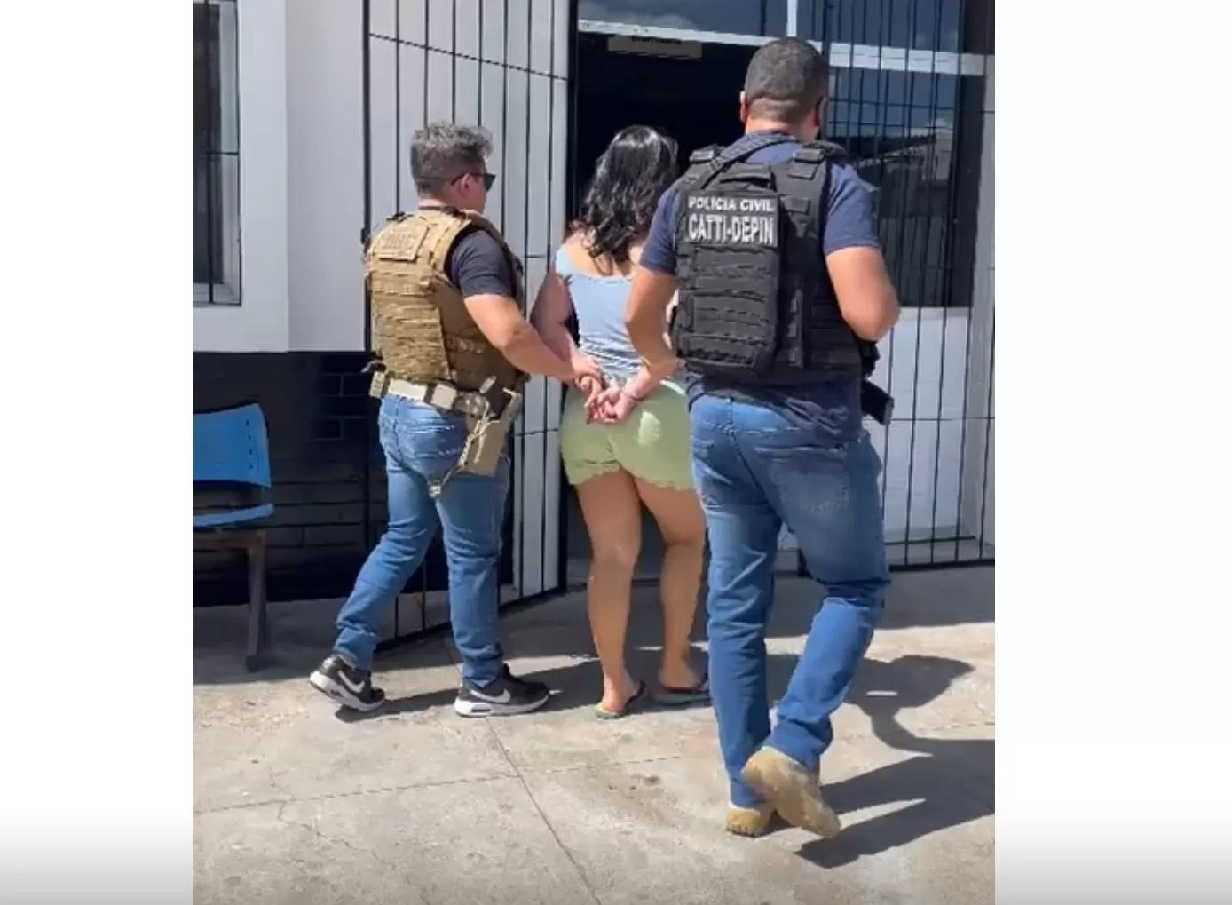 Na Bahia, Polícia prende amante do autor do feminicídio da Policial Penal Edvânia em Patos