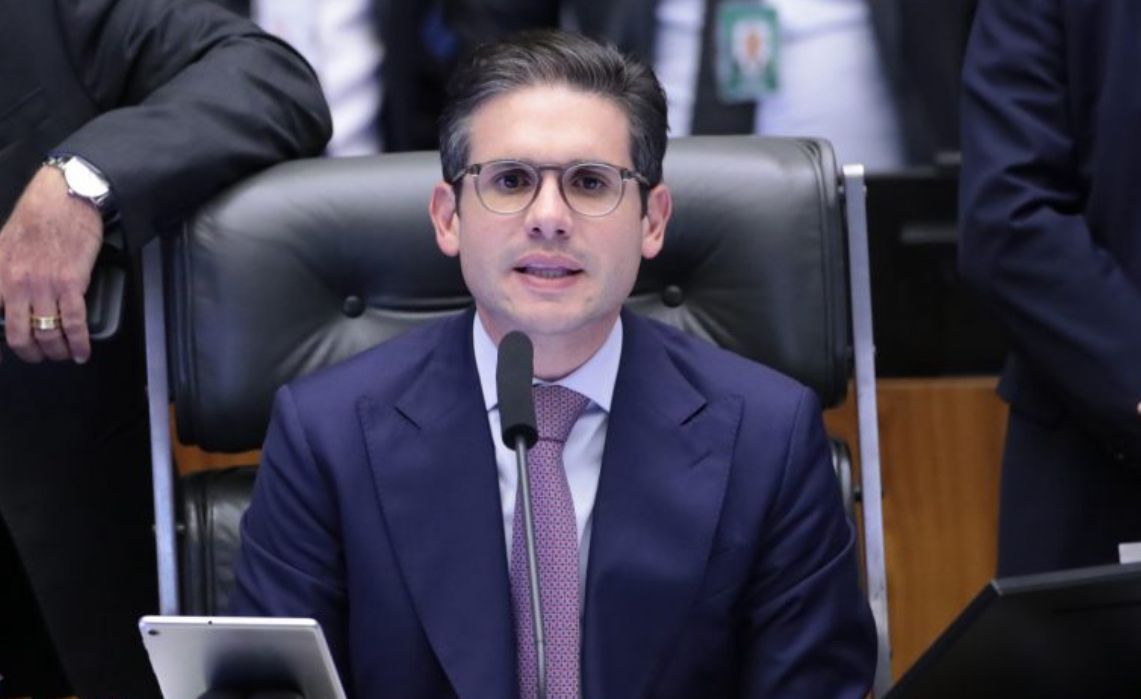 Câmara se organiza para retomar votações após motim liderado por oposição