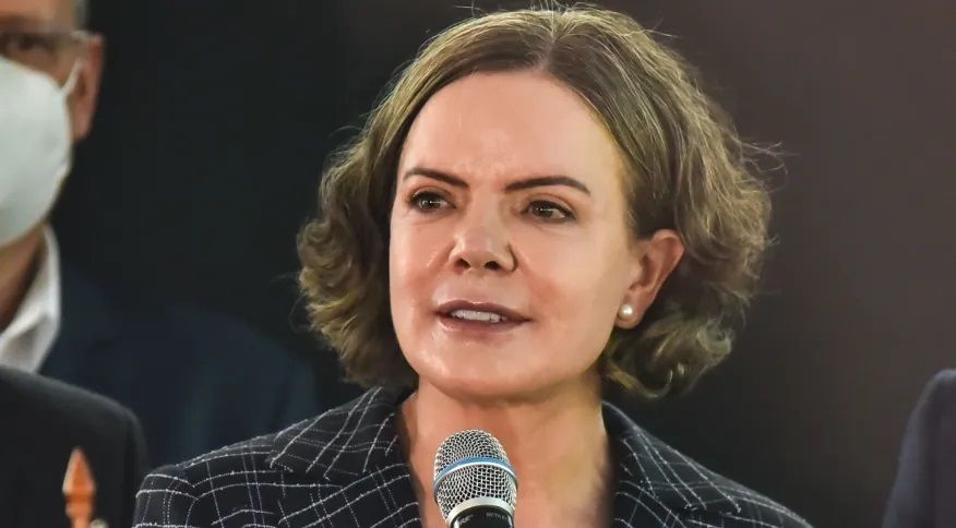Presidenta do PT rebate Guedes: ‘Seu tempo acabou. Vai para casa’