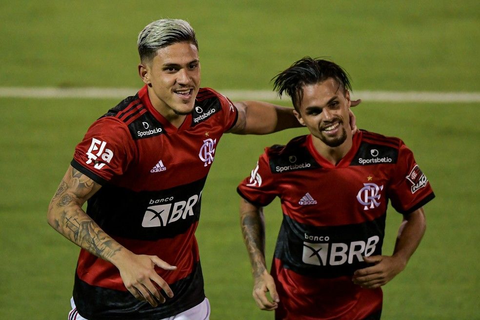 Flamengo vence na última rodada da fase de grupos da Libertadores, mas deixa a desejar