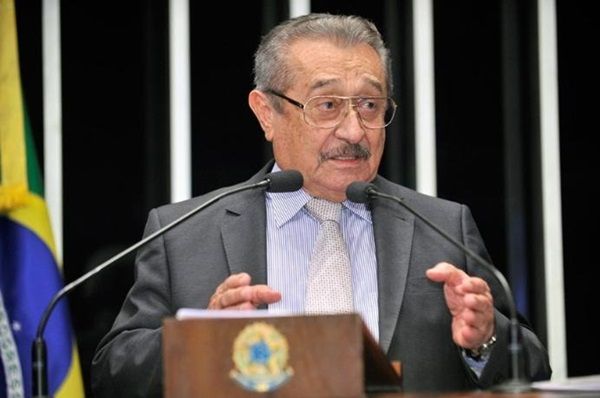 Maranhão não garante apoio a Renan Calheiros para presidência do Senado: \'indefinido\'
