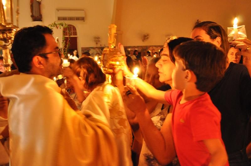 Missa da Luz é Celebrada na Paróquia Santo Antônio em Preparação a Festa de seu Padroeiro