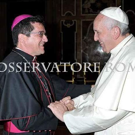 Papa: bispos devem ser pedagogos, guias espirituais e catequistas