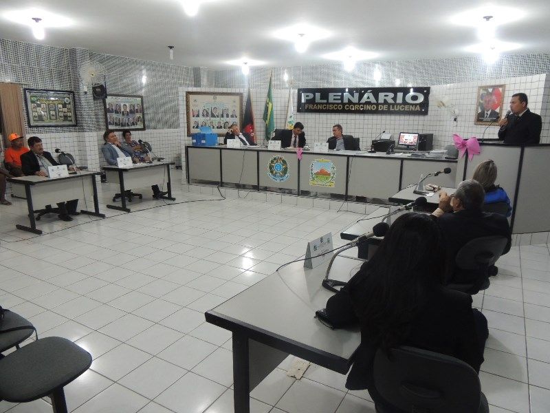 Câmara concede Título de Cidadão Santaterezinhense ao Governador Ricardo Coutinho