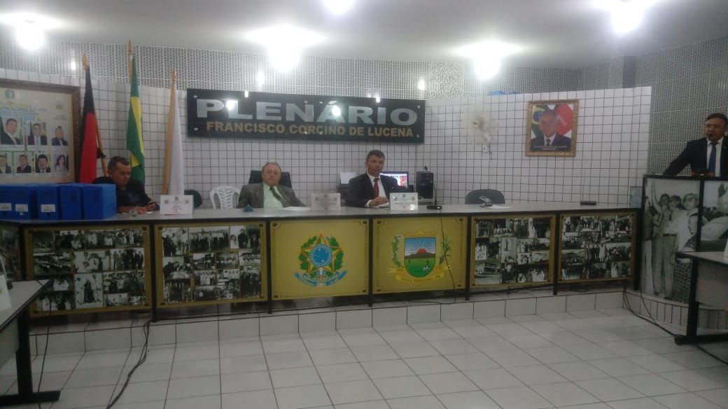 Vereadores de Santa Terezinha-PB  denunciam má qualidade da água e funcionários fantasmas no município