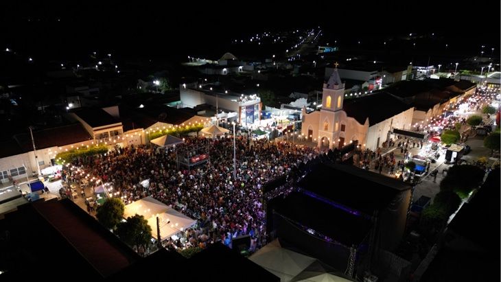 Programação sociocultural da Festa Divino reúne grandes atrações e movimenta o município