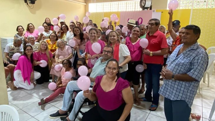 Grupo de idosos retoma atividades com ação de prevenção ao câncer de mama e do colo do útero