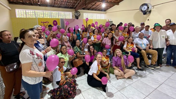 Grupo dos Idosos participa de encontro com foco no Agosto Lilás