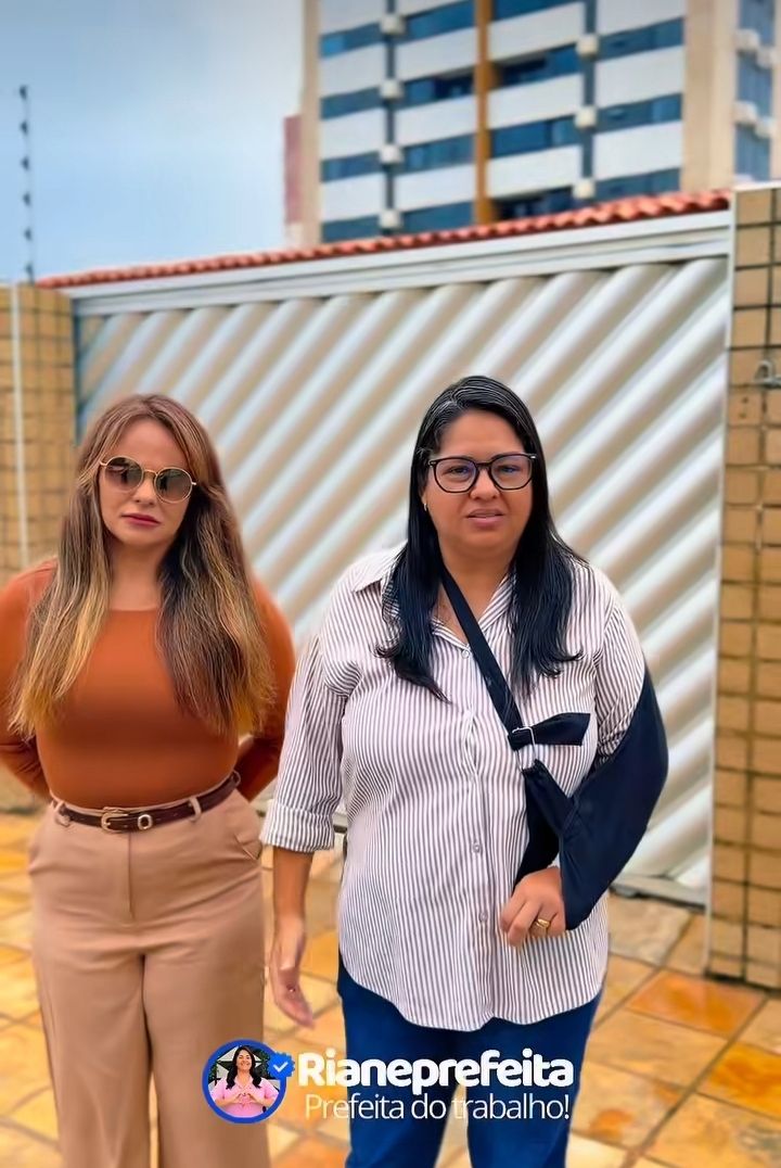 Prefeita Riane Guedes inaugura nova Casa de Apoio para acolher pacientes de Jaçanã ao lado da coordenação do espaço Débora Dantas.