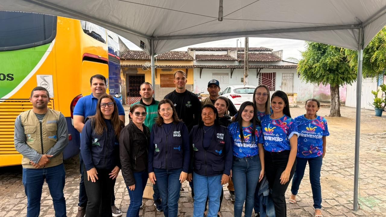 A SMS realiza  Blitz Educativa - Carnaval nas ruas com saúde.